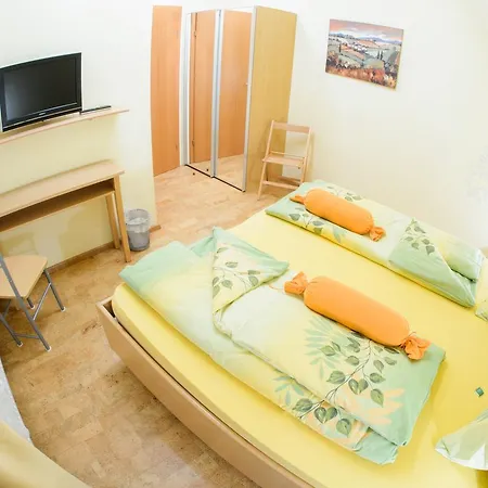 Gaestehaus Haiminger Ehemalig Schmelz 3*