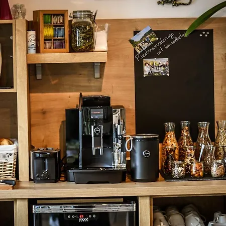 Gaestehaus Haiminger Ehemalig Schmelz