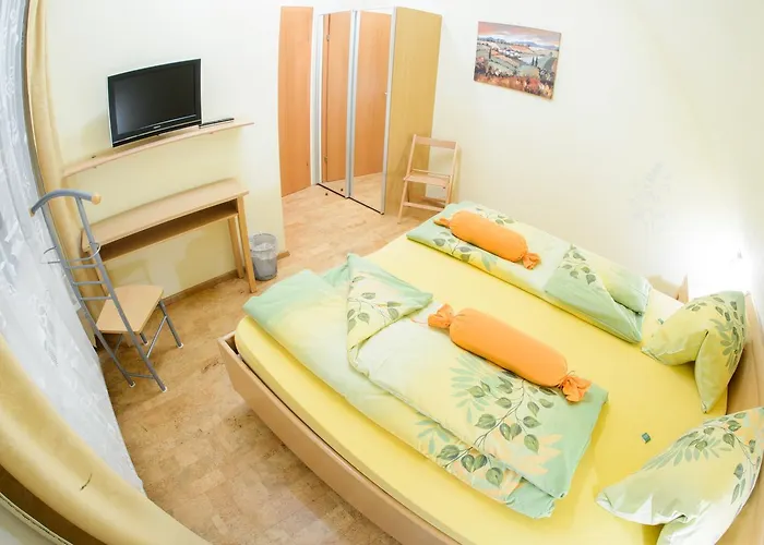 Gaestehaus Haiminger Ehemalig Schmelz 3*